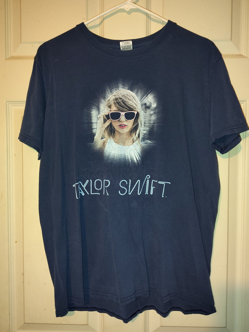 Gildan Navy Graphic Taylor Swift Tee